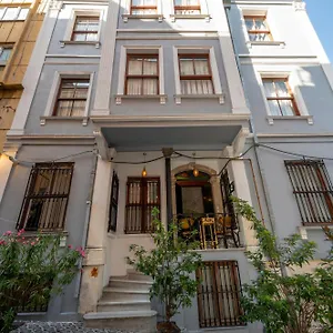 Valeria Antique 1892 Estambul